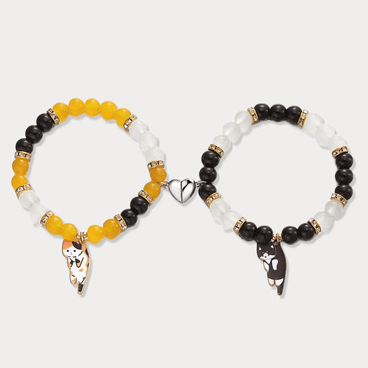 Thaya Creative Magnetic Cat Pendant Bracelet