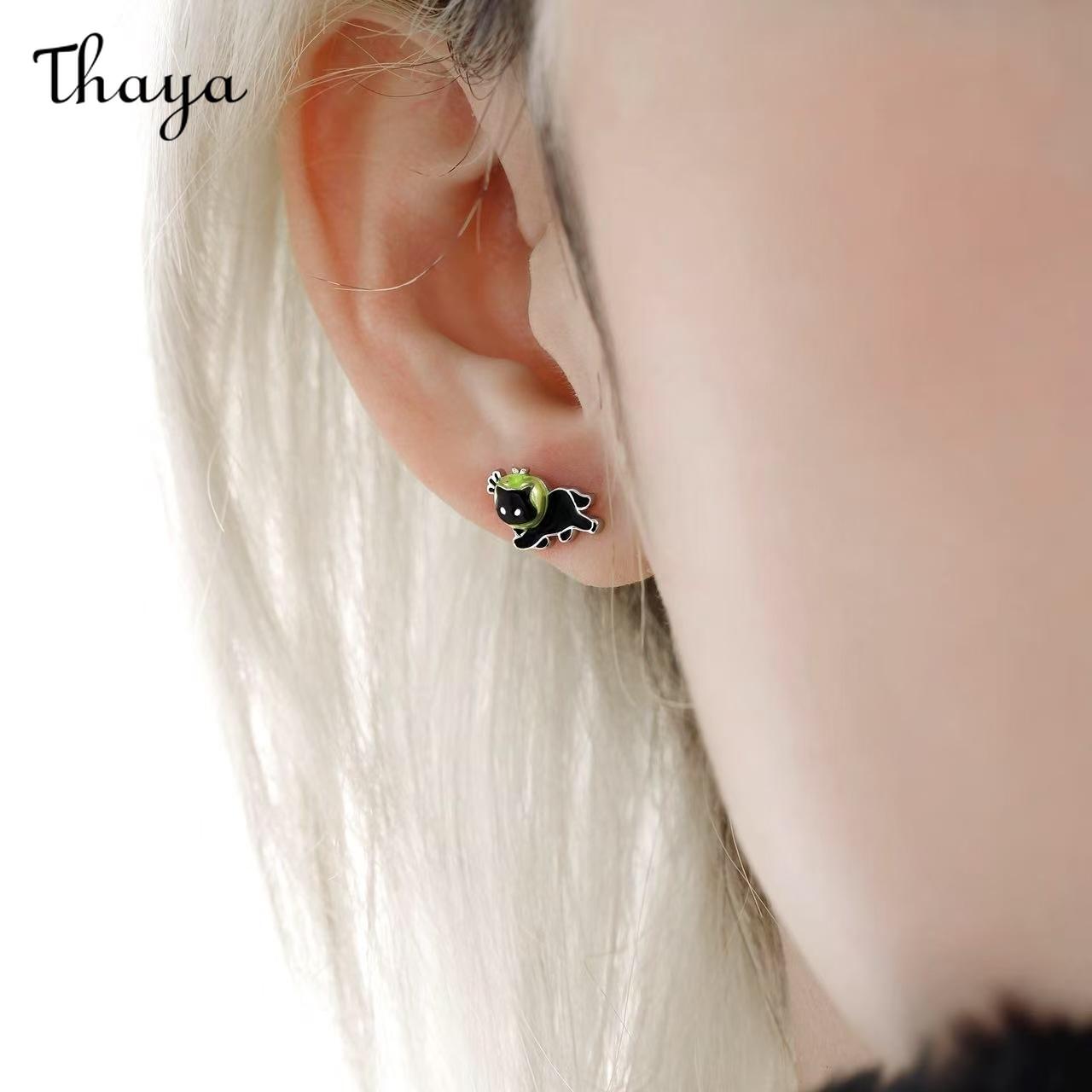Thaya Cute Black Cat Green Apple Earring