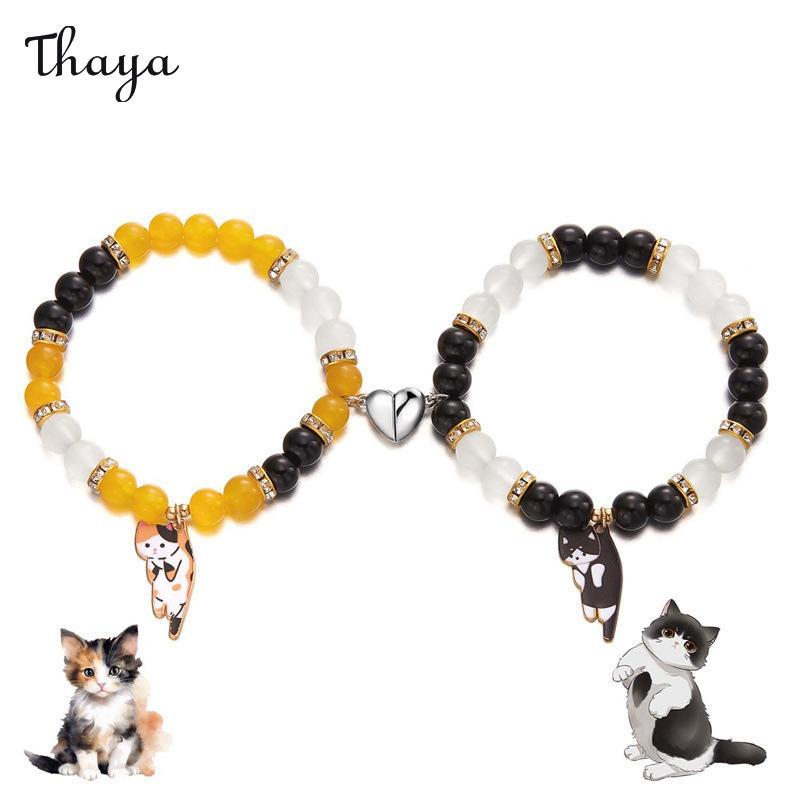 Thaya Creative Magnetic Cat Pendant Bracelet