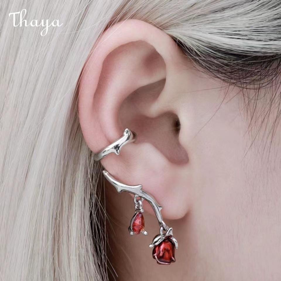 Thaya  Mystic Rose Taboo Ear Clip