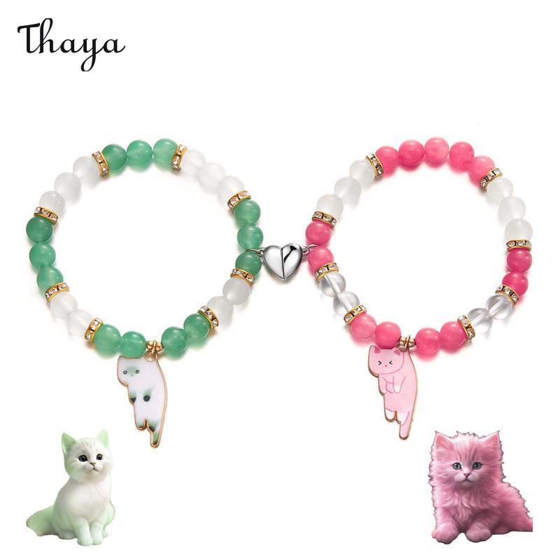 Thaya Creative Magnetic Cat Pendant Bracelet