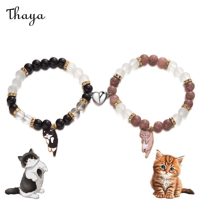 Thaya Creative Magnetic Cat Pendant Bracelet